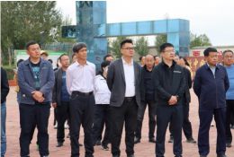 全市農(nóng)牧業(yè)種業(yè)工作學(xué)習(xí)交流考察團蒞臨內(nèi)蒙古賽諾種羊科技有限公司考察參觀